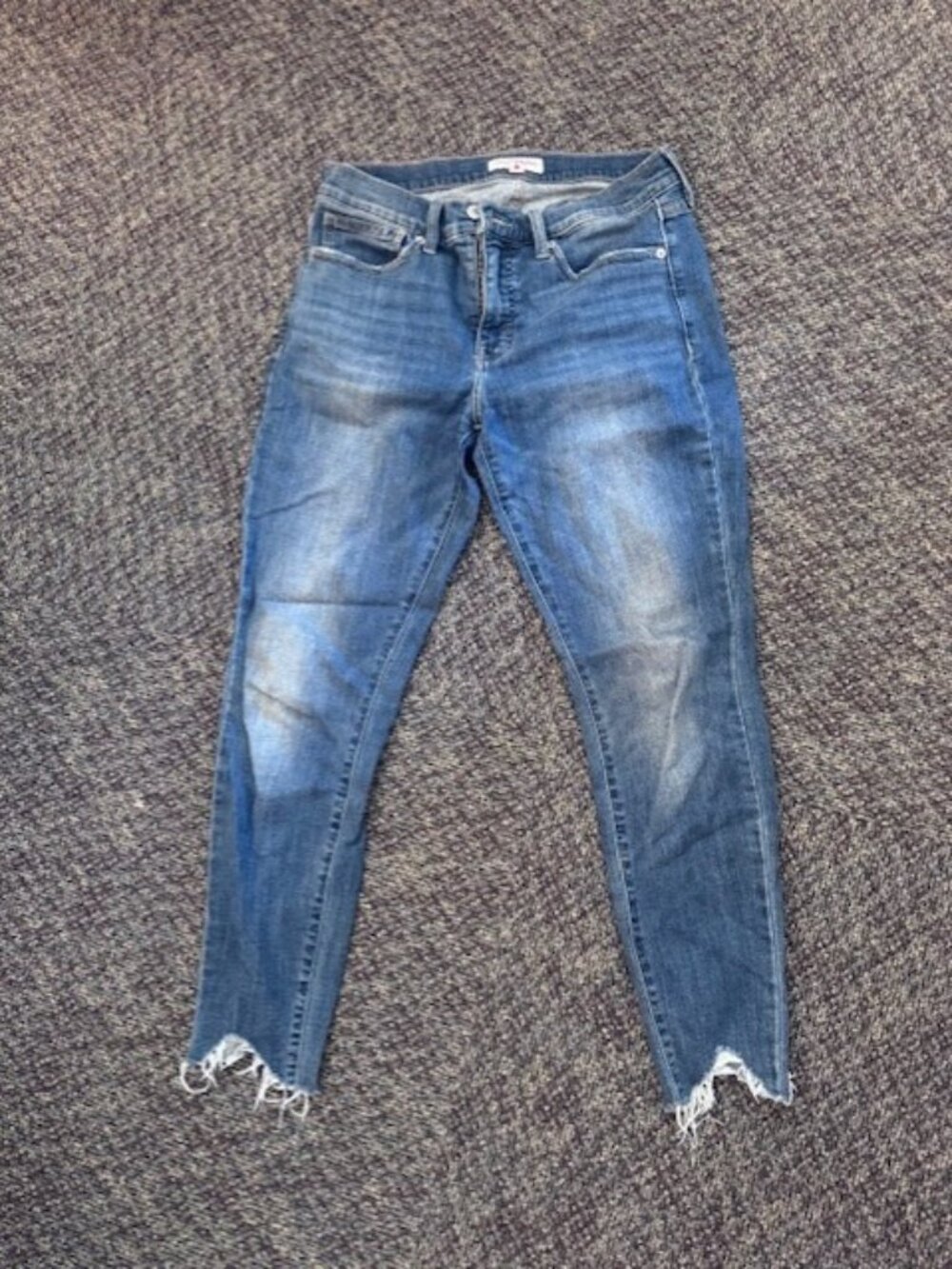Lucky Brand Mid Rise Ava Skinny Jeans 10/30 Distressed bottoms